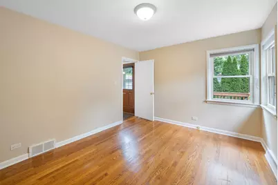727 Harms Road, Glenview, IL 60025 - Photo 9