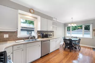 727 Harms Rd, Glenview, IL 60025 - Photo 5