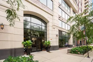 451 W Huron St, Chicago, IL 60654 - Photo 1
