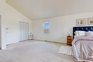 2090 S Valley Rd, Lombard, IL 60148 - Photo 21
