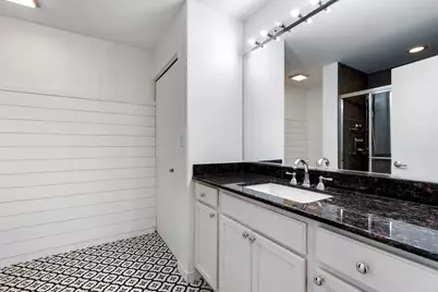 1001 W 15th Street #318, Chicago, IL 60608 - Photo 9