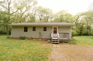7 Magnolia Ct, Putnam, IL 61560 - Photo 1