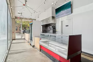 2054 W Grand Ave, Chicago, IL 60612 - Photo 9