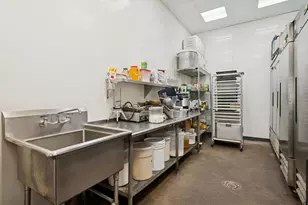 2054 W Grand Ave, Chicago, IL 60612 - Photo 17