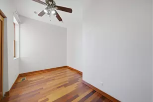 852 N Ashland Ave, Chicago, IL 60622 - Photo 21