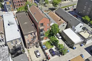 852 N Ashland Ave, Chicago, IL 60622 - Photo 29