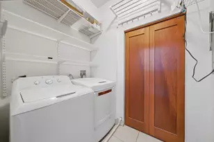 852 N Ashland Ave, Chicago, IL 60622 - Photo 23