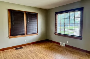 1352 Crosat St, Lasalle, IL 61301 - Photo 7