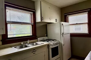 1352 Crosat St, Lasalle, IL 61301 - Photo 9