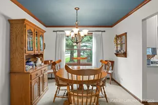 27W180 Chestnut Ln, Winfield, IL 60190 - Photo 5