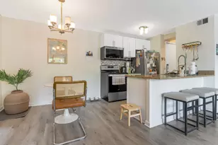 1540 N La Salle Dr, Chicago, IL 60610 - Photo 7