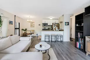 1540 N La Salle Dr, Chicago, IL 60610 - Photo 9