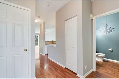 913 Genesee Drive, Naperville, IL 60563 - Photo 9