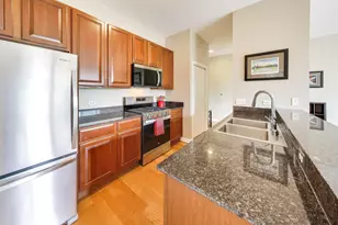 647 N Green St, Chicago, IL 60642 - Photo 9