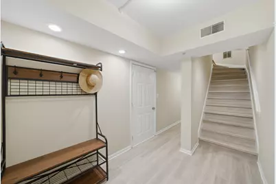 1038 Susan Collin Lane, Oak Park, IL 60302 - Photo 3