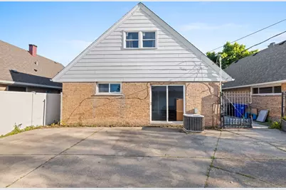 8422 W 45th Street, Lyons, IL 60534 - Photo 23