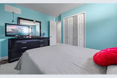 8422 W 45th Street, Lyons, IL 60534 - Photo 13