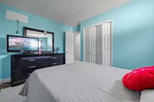 8422 W 45th St, Lyons, IL 60534 - Photo 13