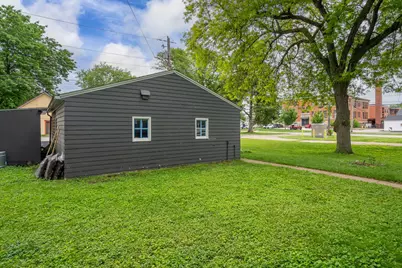 1435 26th Avenue, Moline, IL 61265 - Photo 33