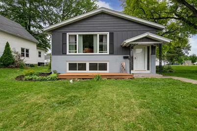 1435 26th Avenue, Moline, IL 61265 - Photo 1