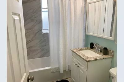 2105 Highland Avenue, Berwyn, IL 60402 - Photo 17