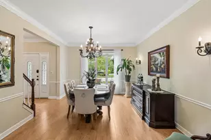 687 Rose Ln, Bartlett, IL 60103 - Photo 5