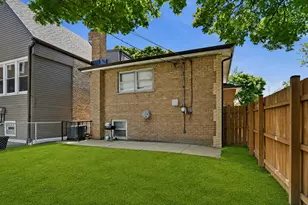 2524 W 45th St, Chicago, IL 60632 - Photo 21