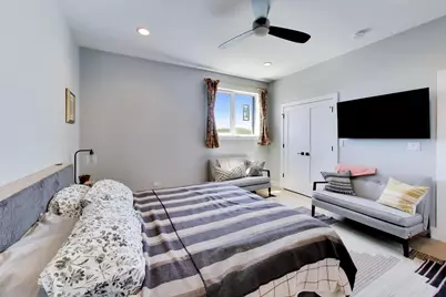 2437 W Foster Avenue #202, Chicago, IL 60625 - Photo 19