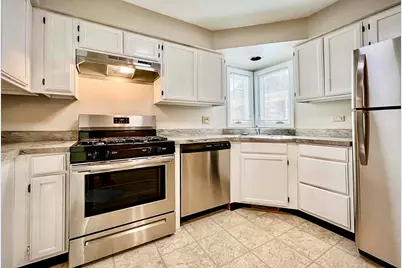 120 Inverness Court, Elk Grove Village, IL 60007 - Photo 7