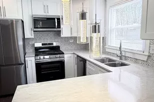 11657 S Racine Ave, Chicago, IL 60643 - Photo 5