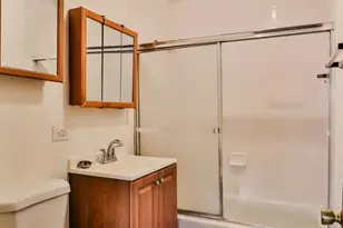 1085 Valley Ln, Hoffman Estates, IL 60169 - Photo 11