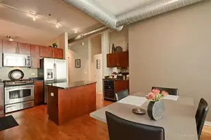 700 N Larrabee St, Chicago, IL 60654 - Photo 3