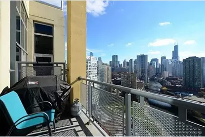 700 N Larrabee Street #2013, Chicago, IL 60654 - Photo 7