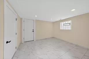 6559 S Kedvale Ave, Chicago, IL 60629 - Photo 11