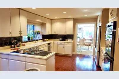 1210 Hawthorne Lane #1, Hinsdale, IL 60521 - Photo 13