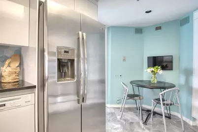 950 N Michigan Avenue #3702, Chicago, IL 60611 - Photo 19