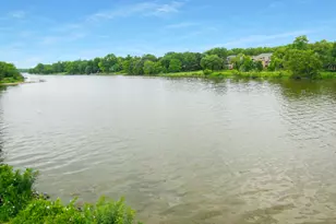 1627 Riverside Ave, Saint Charles, IL 60174 - Photo 43