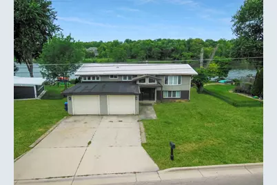1627 Riverside Avenue, Saint Charles, IL 60174 - Photo 3