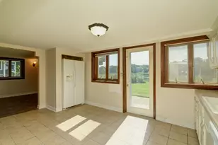 1627 Riverside Ave, Saint Charles, IL 60174 - Photo 31