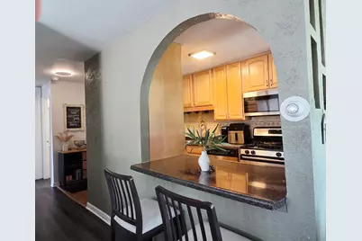 1217 S Old Wilke Road #201, Arlington Heights, IL 60005 - Photo 5