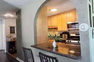1217 S Old Wilke Rd, Arlington Heights, IL 60005 - Photo 5