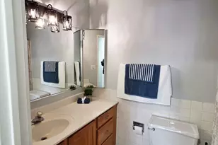 1217 S Old Wilke Rd, Arlington Heights, IL 60005 - Photo 13