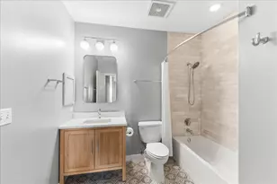 3140 N Sheffield Ave, Chicago, IL 60657 - Photo 19