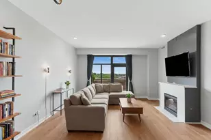 3140 N Sheffield Ave, Chicago, IL 60657 - Photo 7
