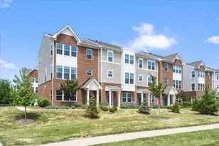 197 Canterbury Way, Lake Zurich, IL 60047 - Photo 1