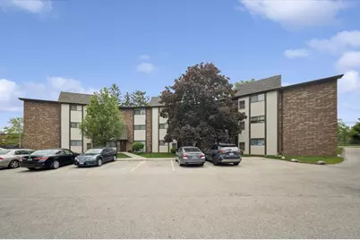 550 Vine Avenue #104, Highland Park, IL 60035 - Photo 1
