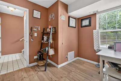 1105 Village Center Parkway #8, Aurora, IL 60506 - Photo 29