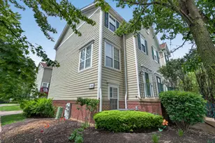 1105 Village Center Pkwy, Aurora, IL 60506 - Photo 3