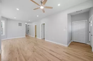1249 W 73rd Pl, Chicago, IL 60636 - Photo 5