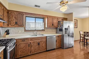 16518 Crescent Ave, Tinley Park, IL 60477 - Photo 13